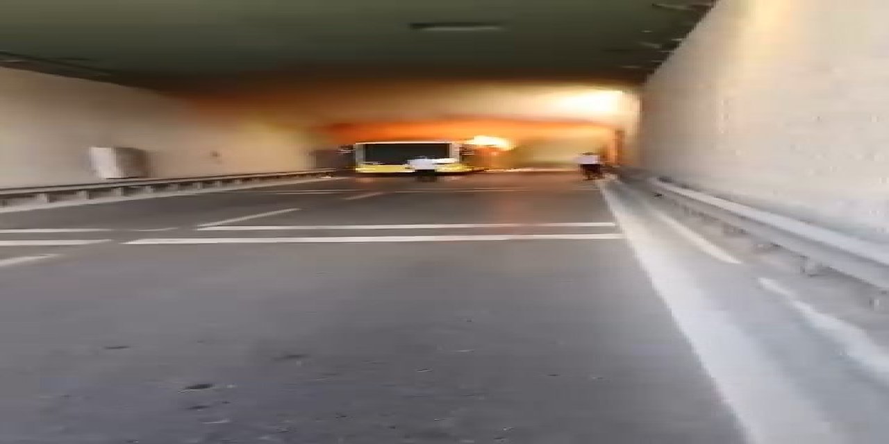 Beşiktaş’ta Özel Halk Otobüsü Alev Alev Yandı