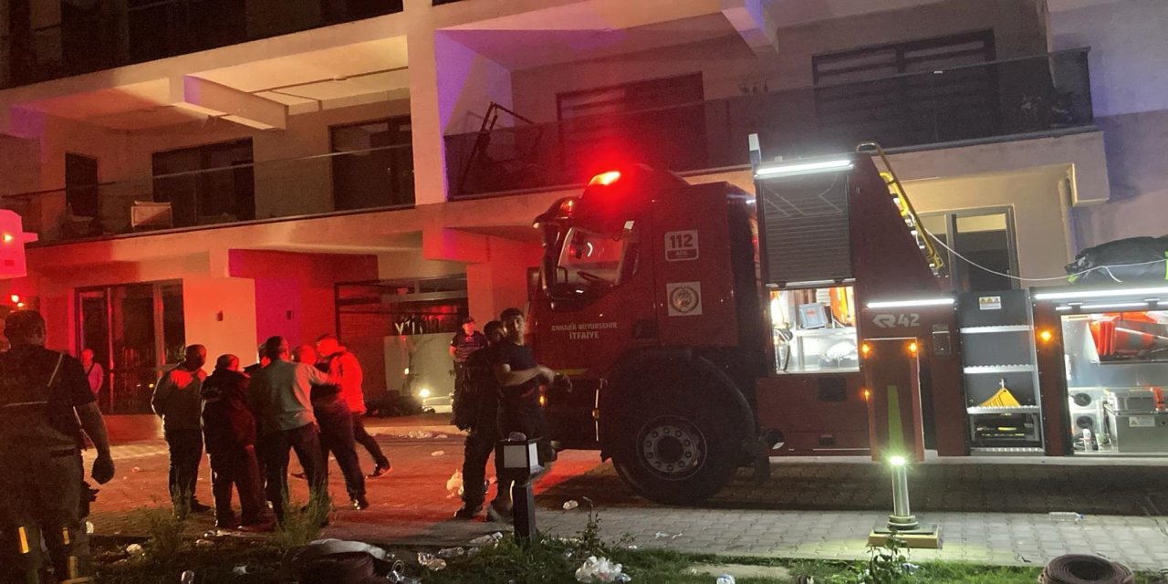 Ankara’da korkutan yangın: 3 kişi öldü, 20 kişi dumandan etkilendi