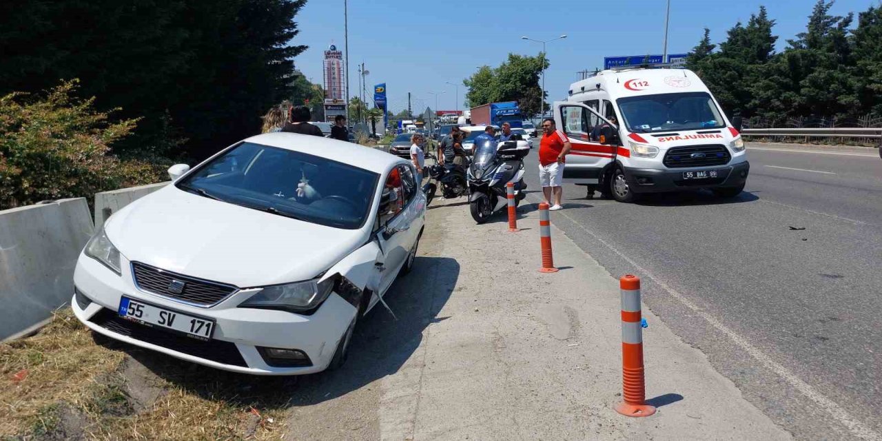 Motosiklet İle Otomobil Çarpıştı: 1 Yaralı