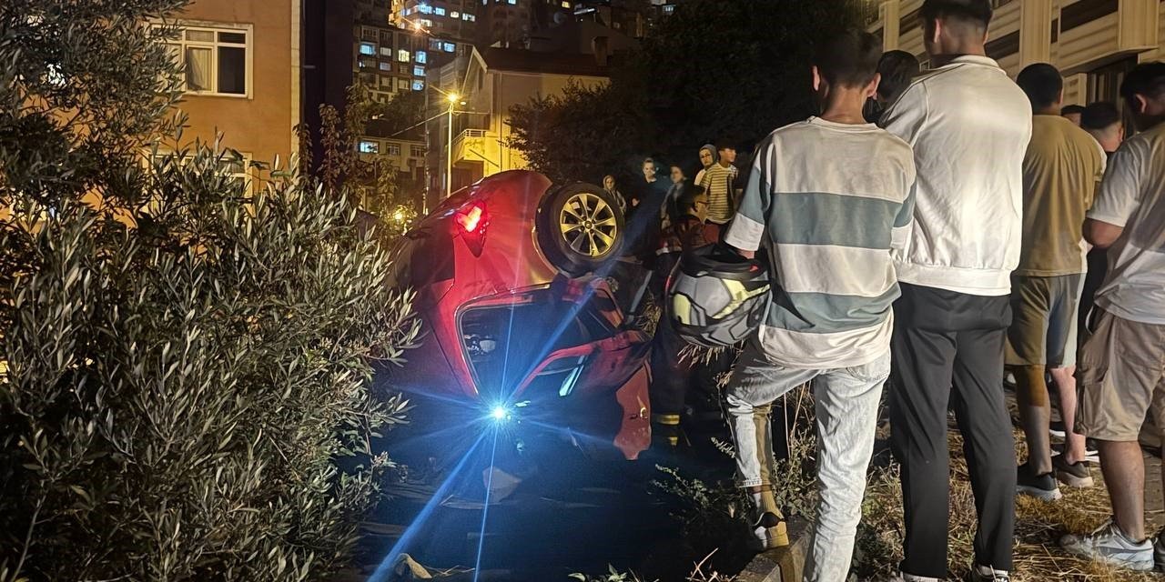 Otomobil kömürlüğe düştü, sürücü hafif yaralandı