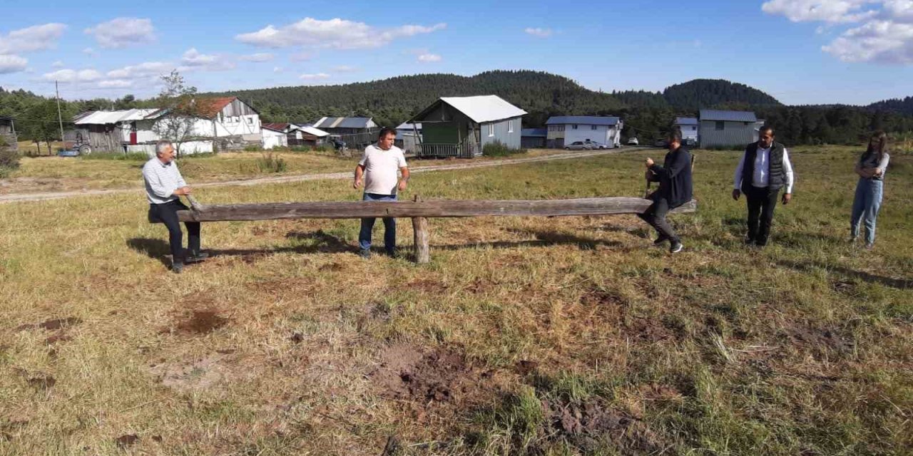 Yaylada unutulmaya yüz tutmuş eğlence: "Cıngırdak"
