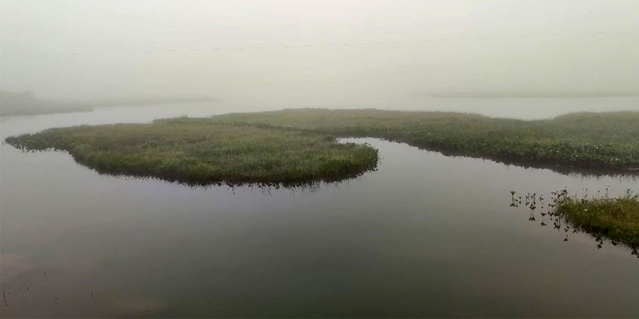 Rize'de yüzen adalarıyla meteorolojik rapor sunan yayla turistlerin ilgi odağı oldu