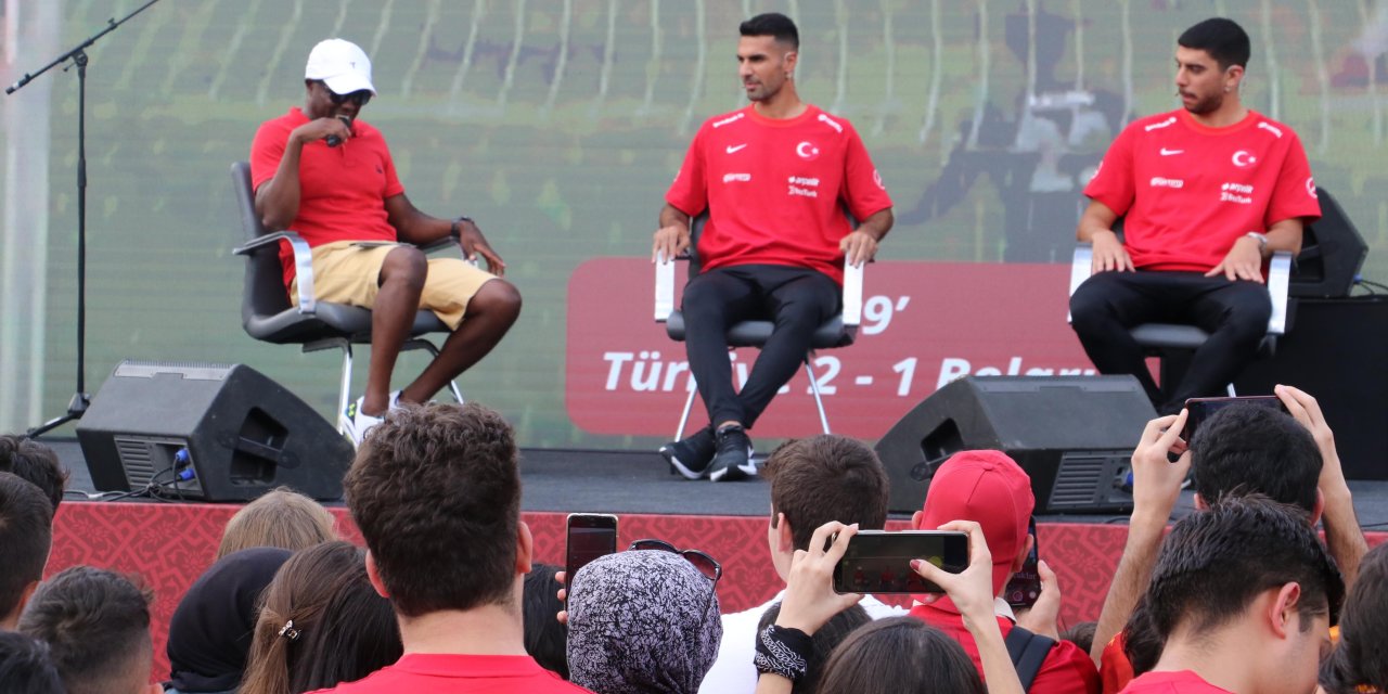 Zeki Çelik Ve Cenk Özkaçar "2-0 Kazanırız"