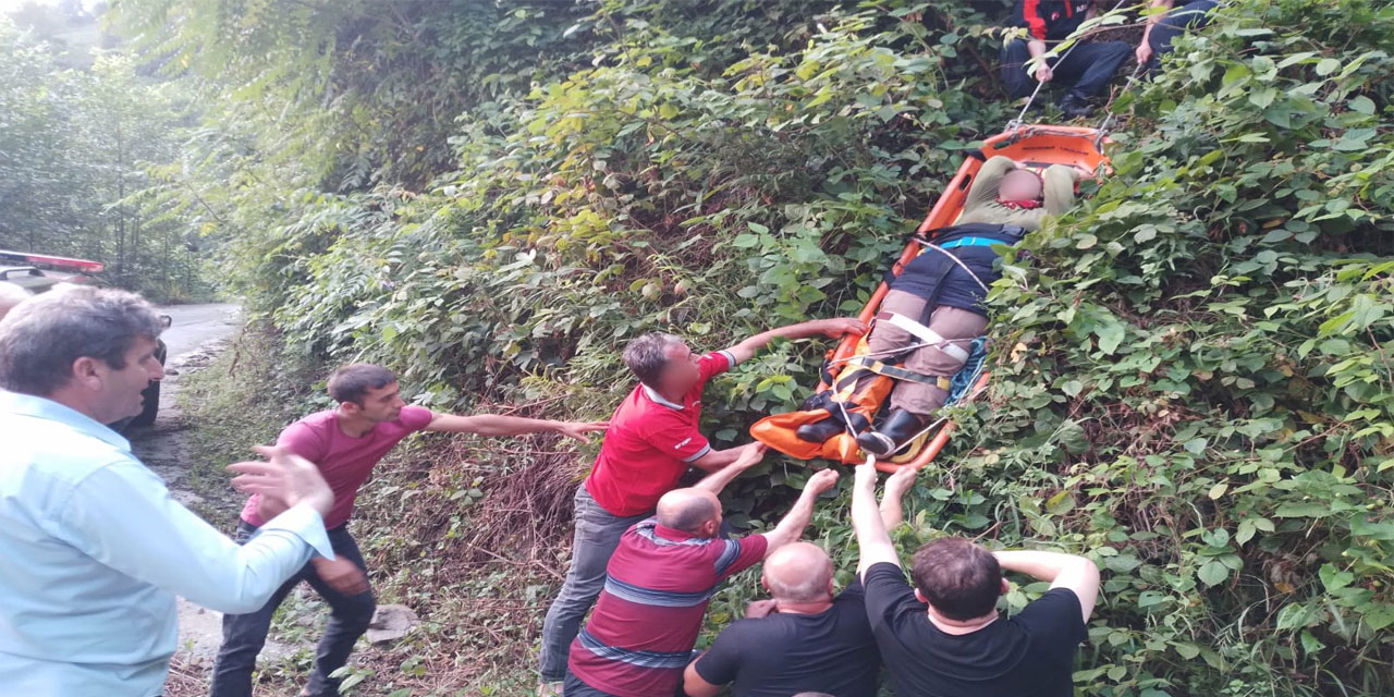 Güneysu’da Ormanda Mahsur Kalan Yaralı Vatandaş Kurtarıldı