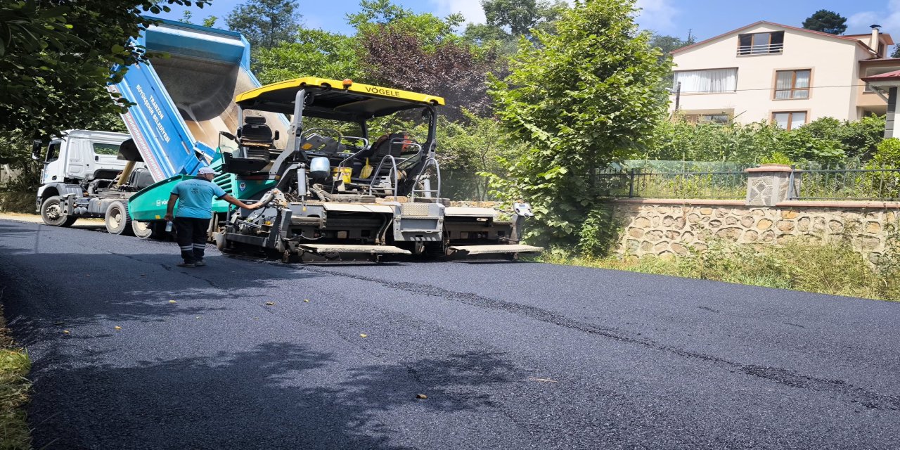 Büyükşehir Belediyesi Yılların Asfalt Sorununu Çözüyor