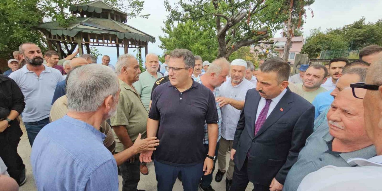 Gazeteci Cem Küçük’ün babası son yolculuğuna uğurlandı