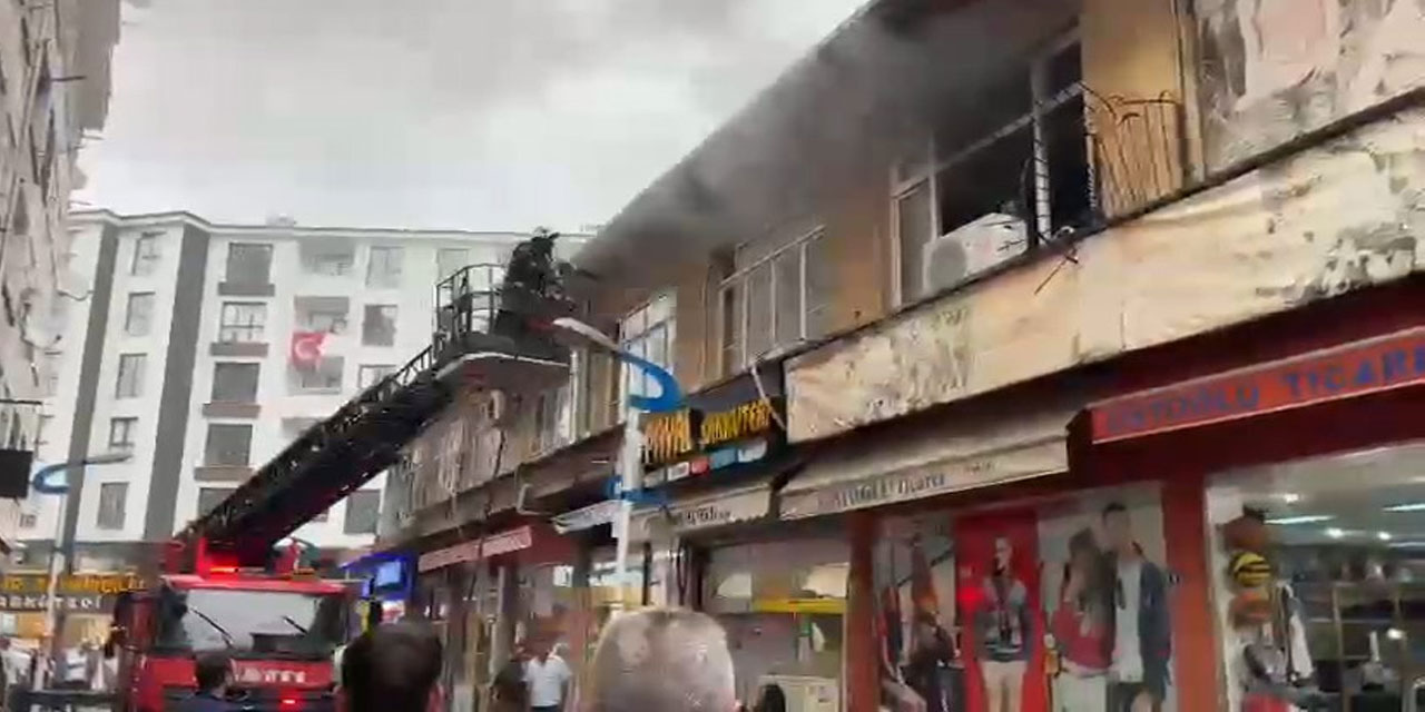 Rize’de depo yangını