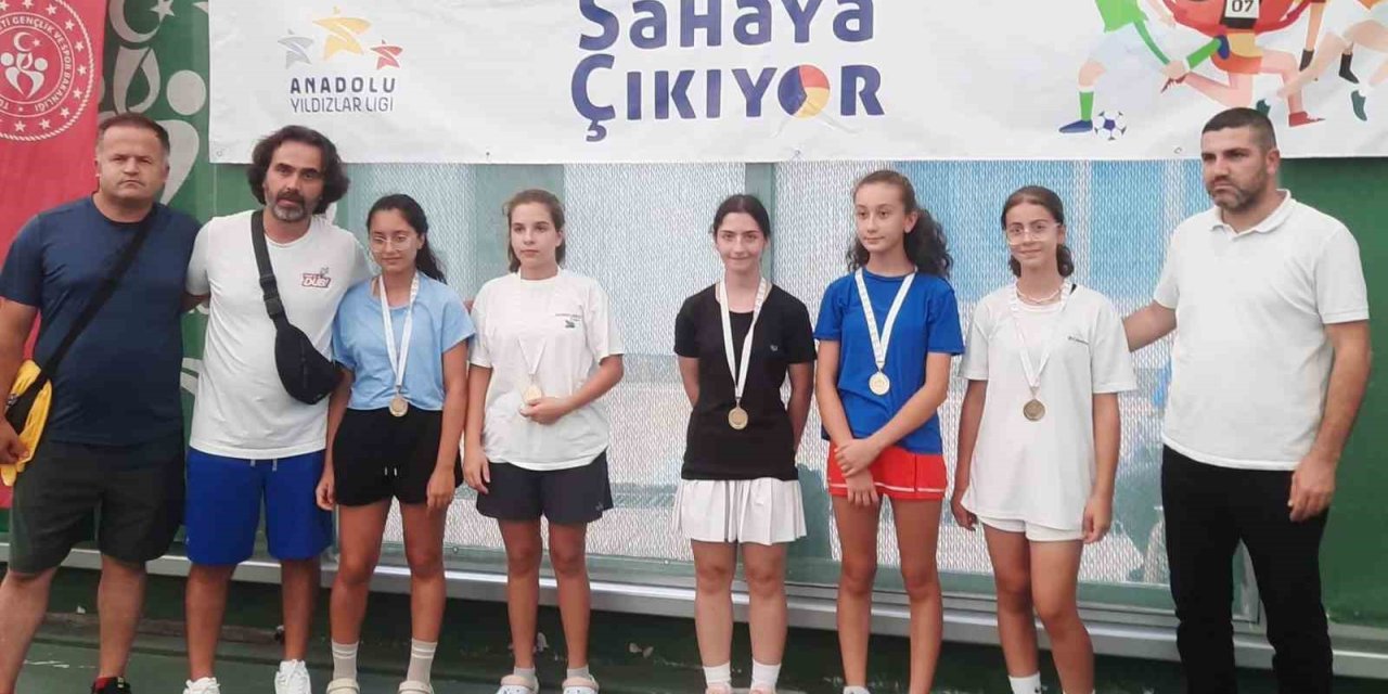 Teniste 10 altın madalya