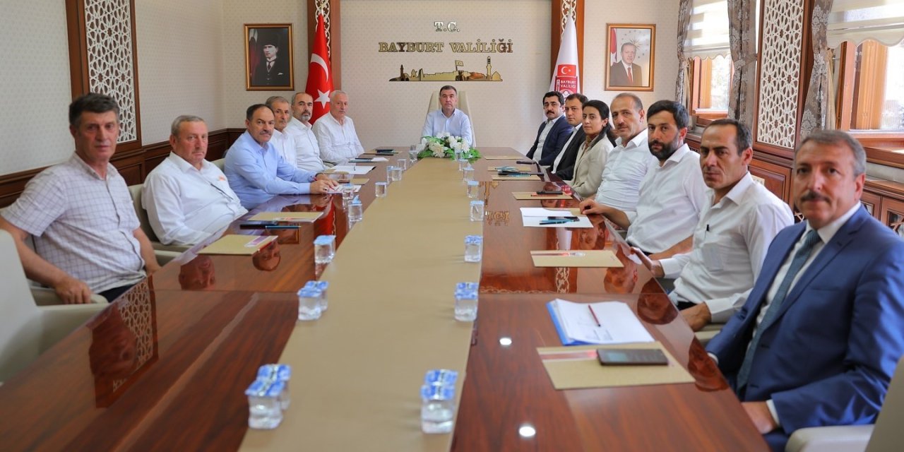 Bayburt’ta Öğrenci Yurtlarının Durumları Toplantıda Değerlendirildi