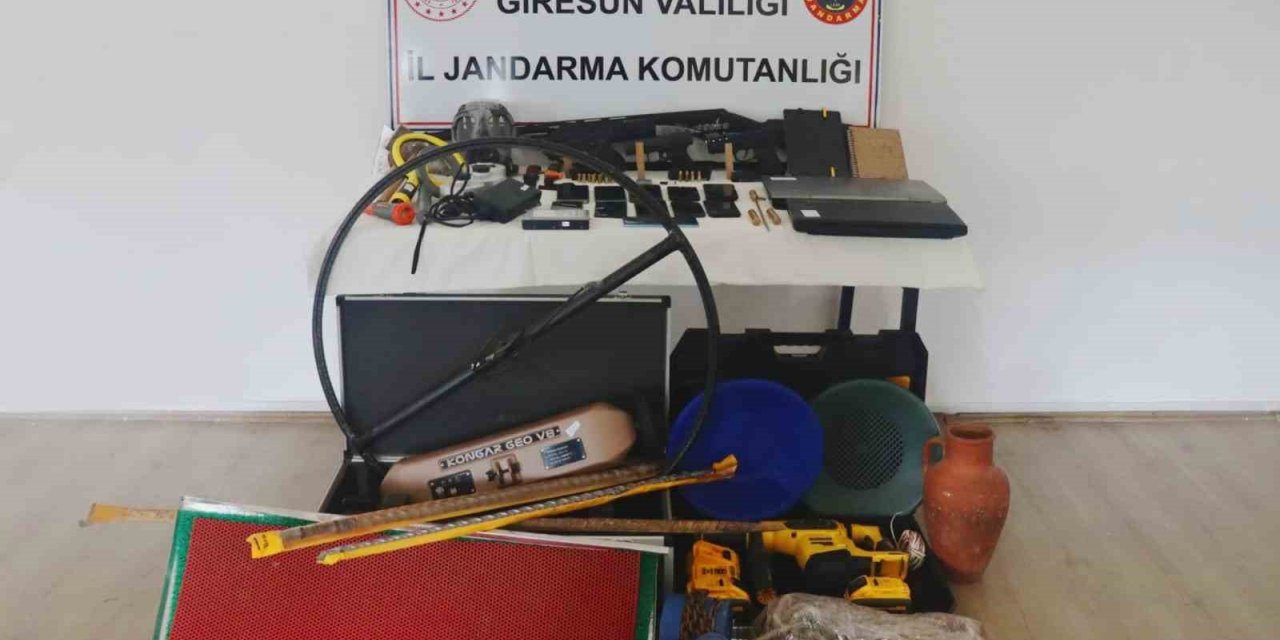 Giresun merkezli tarihi eser kaçakçılığı operasyonunda 3 kişi tutuklandı