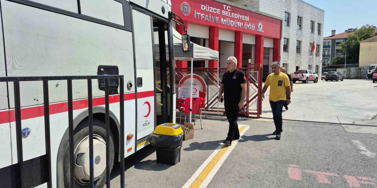 İtfaiyeciler bu defa kan için seferber oldu