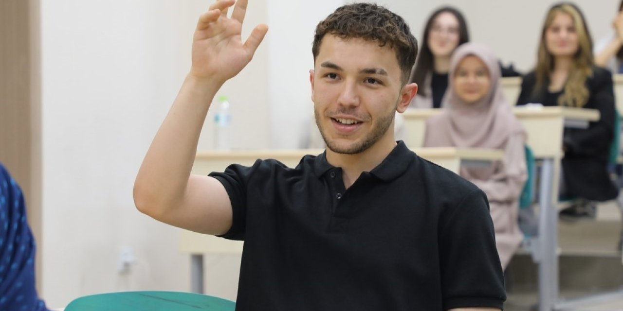 BARÜ, Erasmus’da hibe tutarını arttırdı