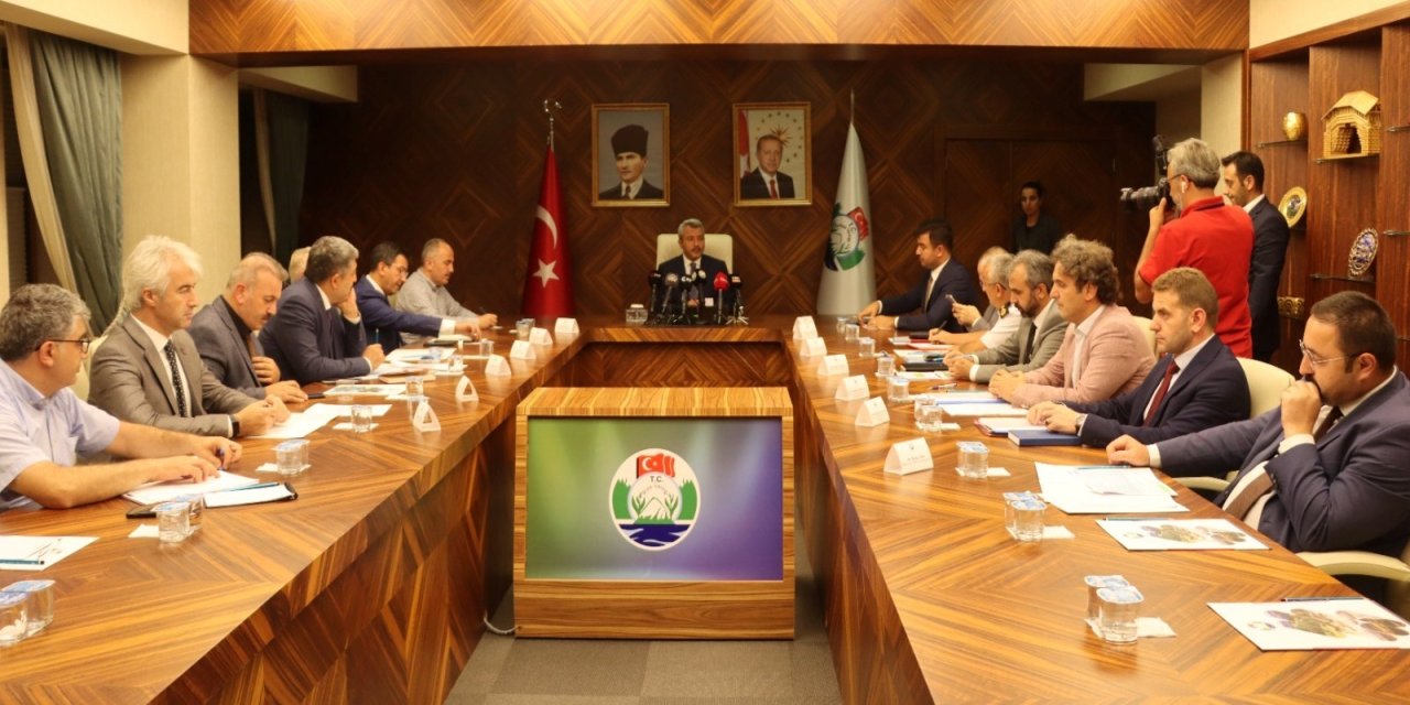 Rize'de 2023-24 Eğitim-Öğretim Dönemi Hazırlık ve Değerlendirme Toplantısı Gerçekleştirildi