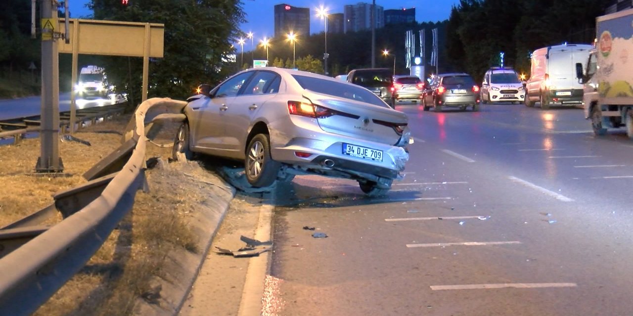 Ümraniye'de Kaza: Sürücü Yaralı Arkadaşını Bırakıp Kaçtı
