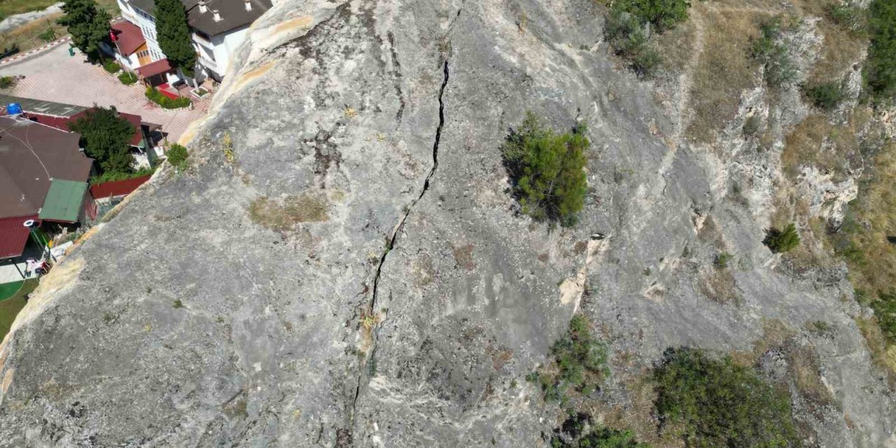 Tokat’ta 1939 Erzincan depreminin izleri halen gözleniyor