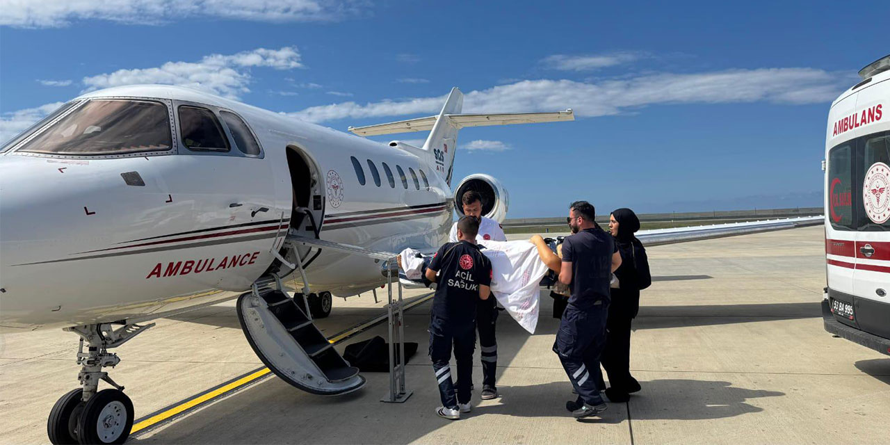 22 Yaşındaki Hasta Uçak Ambulansla Rize'den Ankara'ya Sevk Edildi