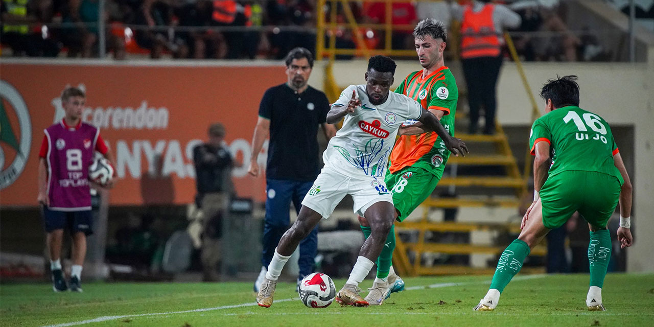 İlhan Palut: "Kaleci Transferi Yakın, Ali Sowe Skorlara Dönecek"