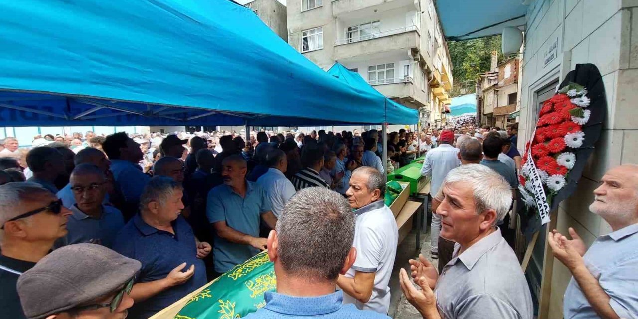 Giresun’daki kazada hayatını kaybeden 4 kişiye son görev