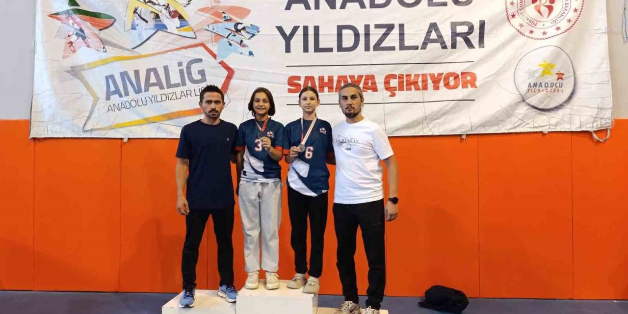 Karatecilerden finalde büyük başarı