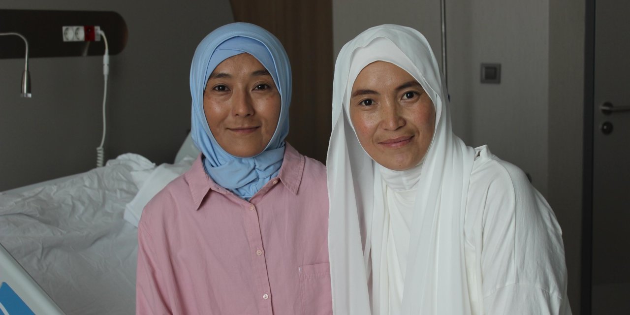 Kırgızistan'dan Geldiği İzmir'de Ablasının Böbreğiyle Hayat Buldu