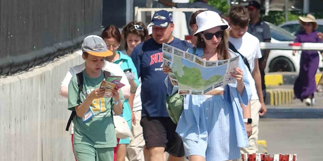 Bin 117 Rus turisti taşıyan kruvaziyerin Türkiye’deki 4. adresi Samsun oldu