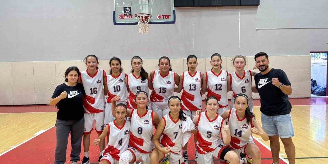 Düzce Basketbolda Türkiye Finallerine Gidiyor