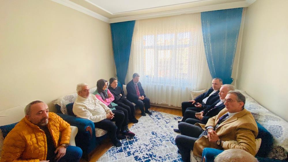 Malatya’dan Gelen Depremzede Aile Sürmene'deki Yakınlarının Yanına Yerleşti