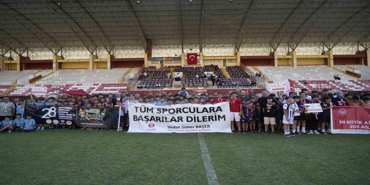 Gümüşhane’de "Aile Yılı" futbol turnuvası sona erdi
