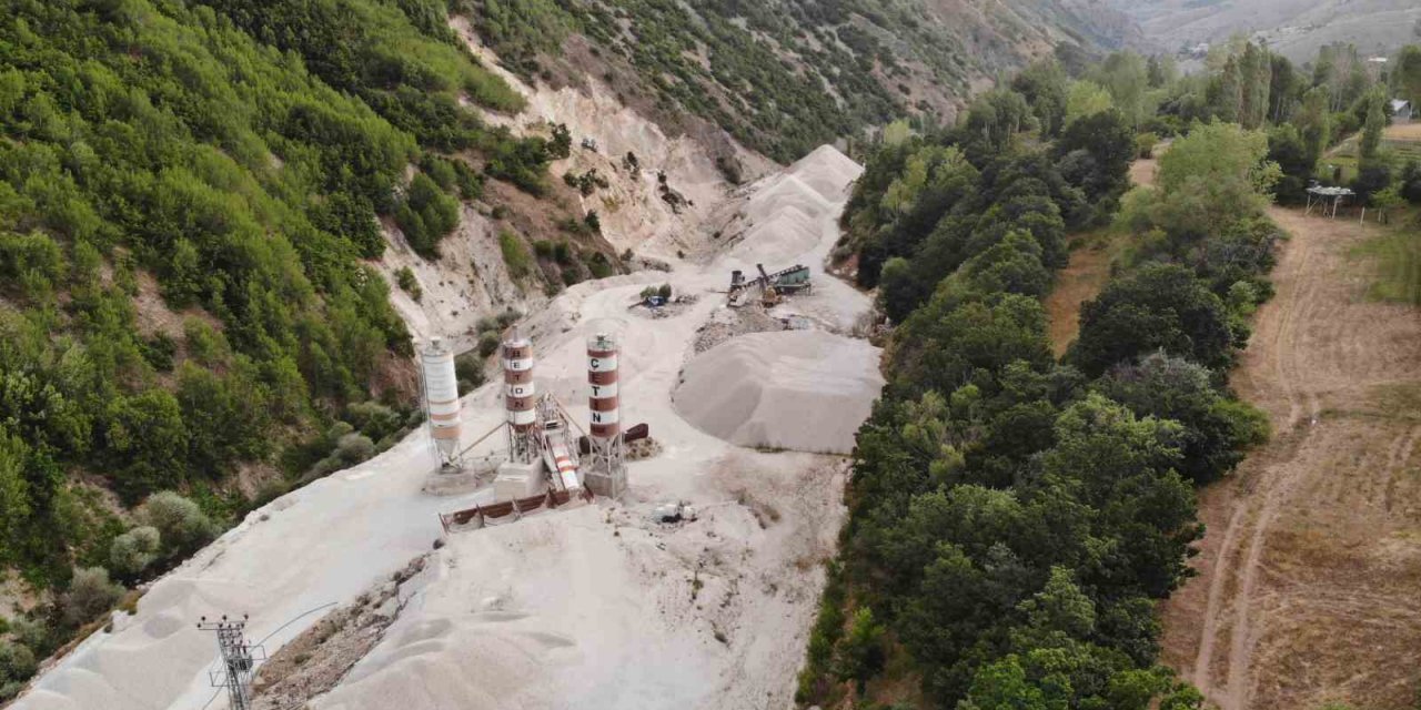 Üzengili Göleti 7 yıldır bitirilemedi görüntü kirliliğine neden olan inşaat tepki çekiyor