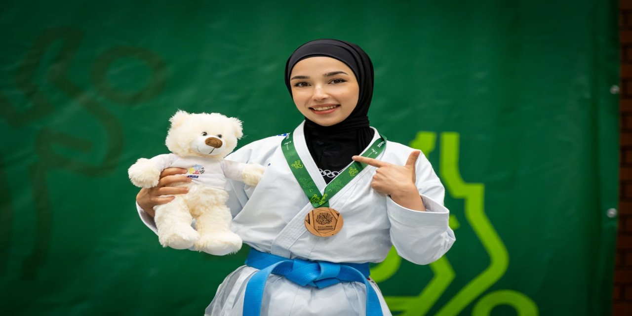 Büyükşehir Sporcusu Keydanur Avrupa Üçüncüsü