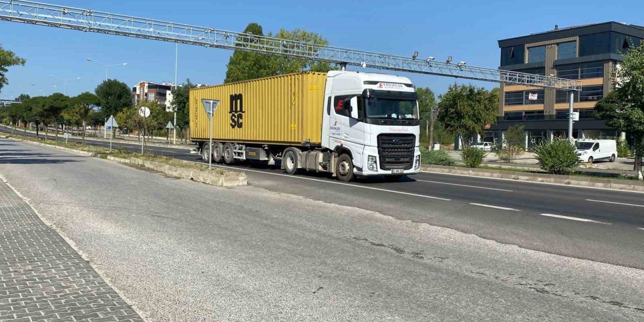 Bolu’da ağır tonajlı araçların şehir merkezine girişi yasaklandı