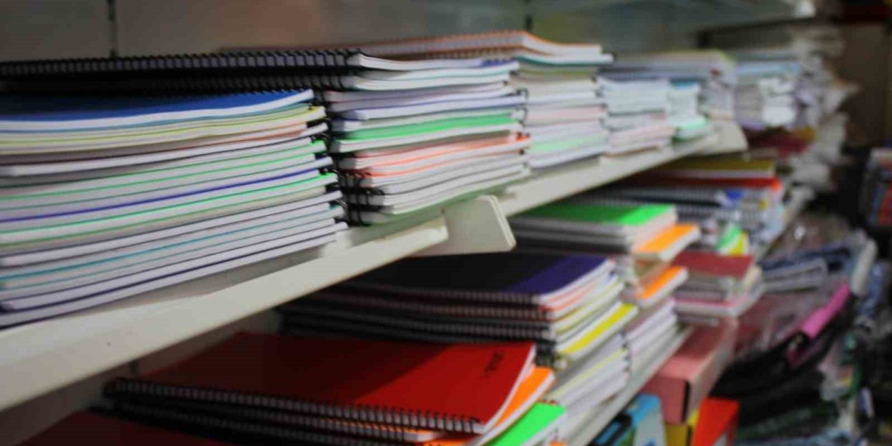 Okul çantası 10 bin liraya doluyor