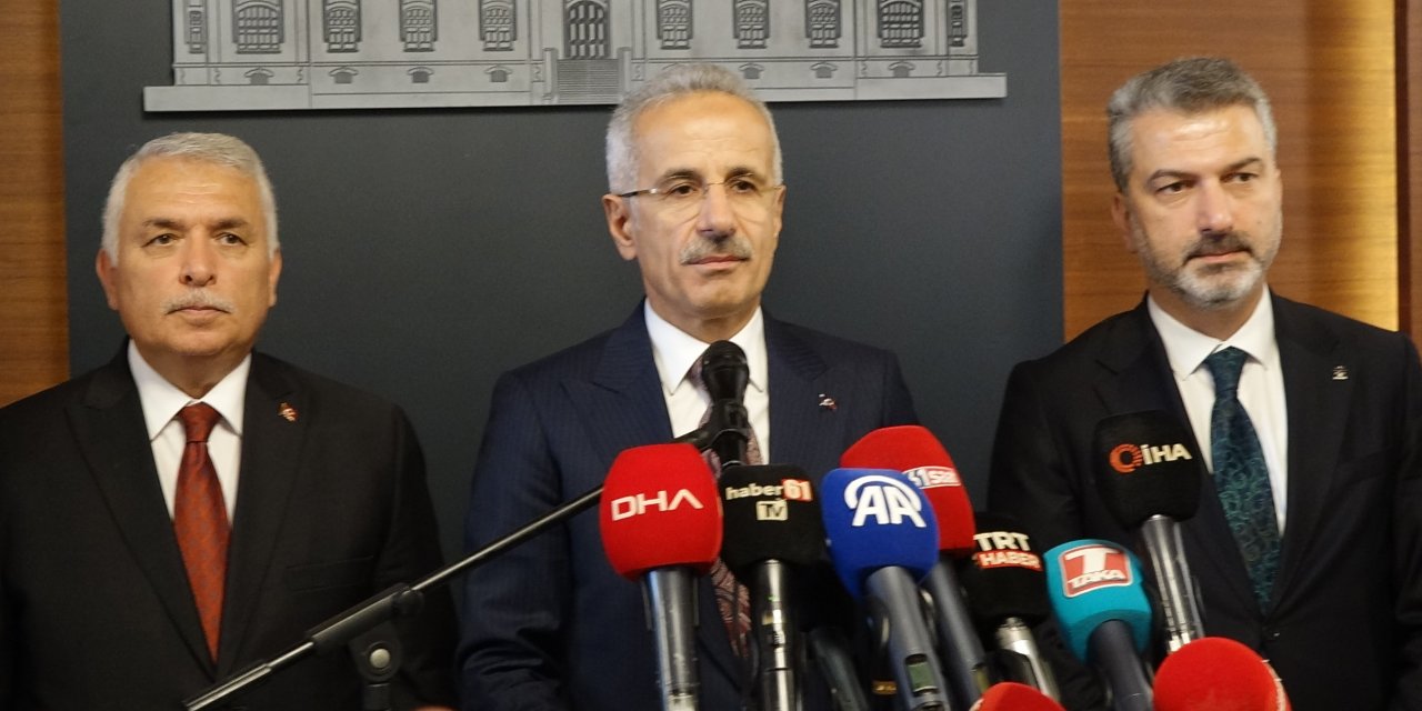 Bakan Uraloğlu: Samsun-Sarp Demir Yolunda Proje Çalışmalarını Başlatacağız