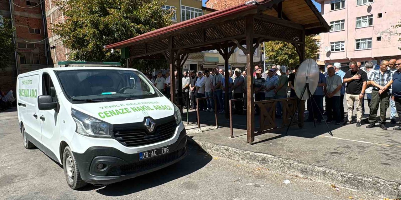 Kazada hayatını kaybeden gurbetçi memleketinde toprağa verildi