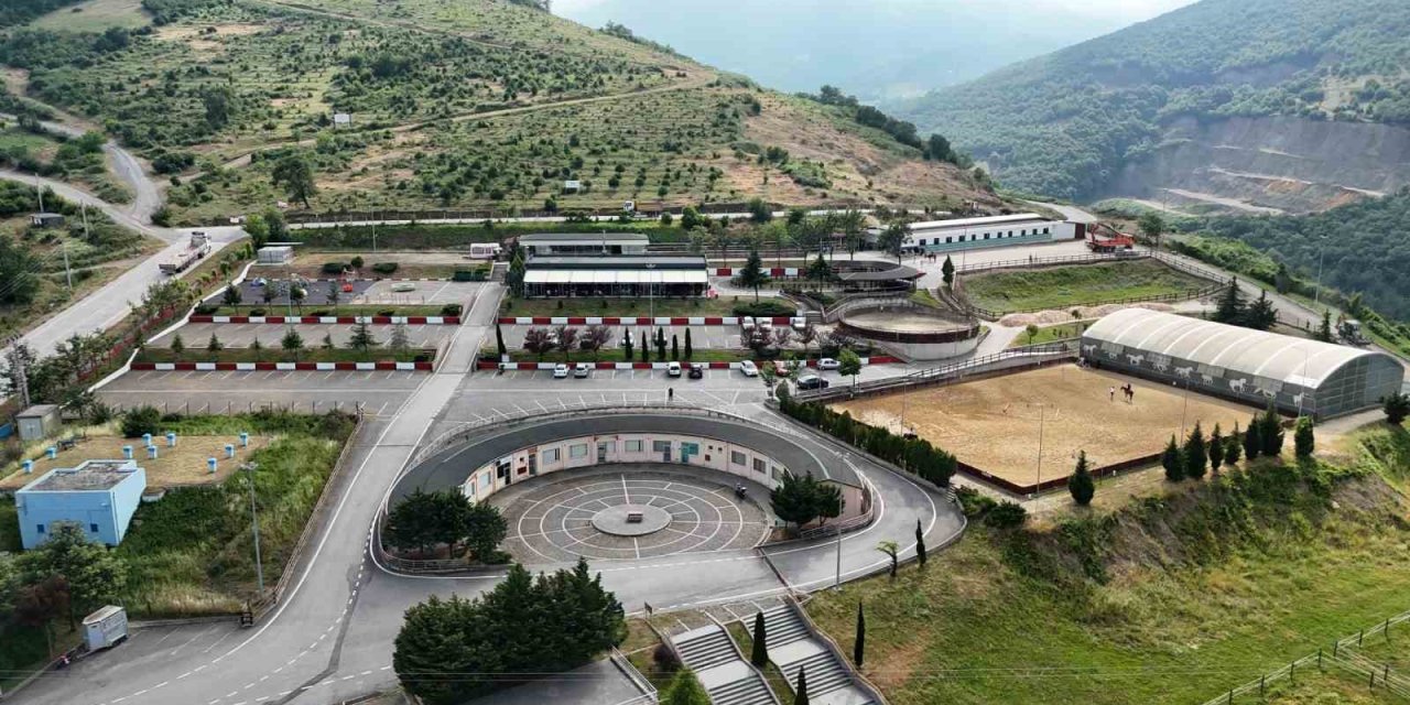 Atlı Spor Tesisi 8 ayda 75 bin ziyaretçiyi ağırladı