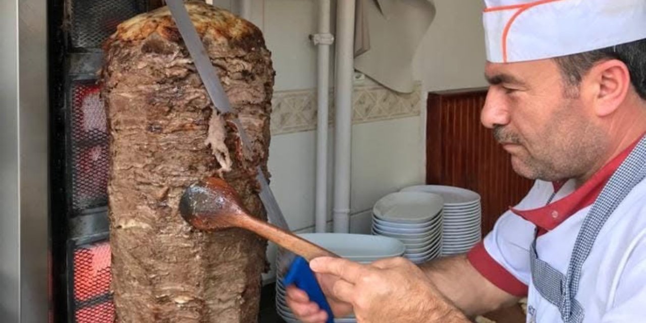 Döner ustası evinde asılı halde bulundu