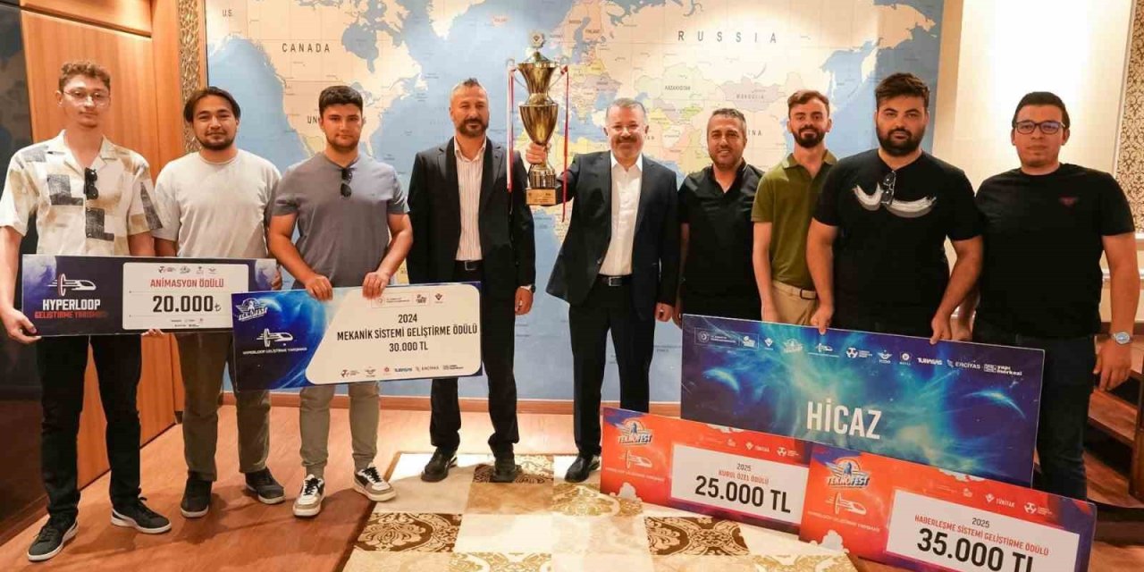 Karabük Üniversitesi öğrencilerinin TEKNOFEST başarısı