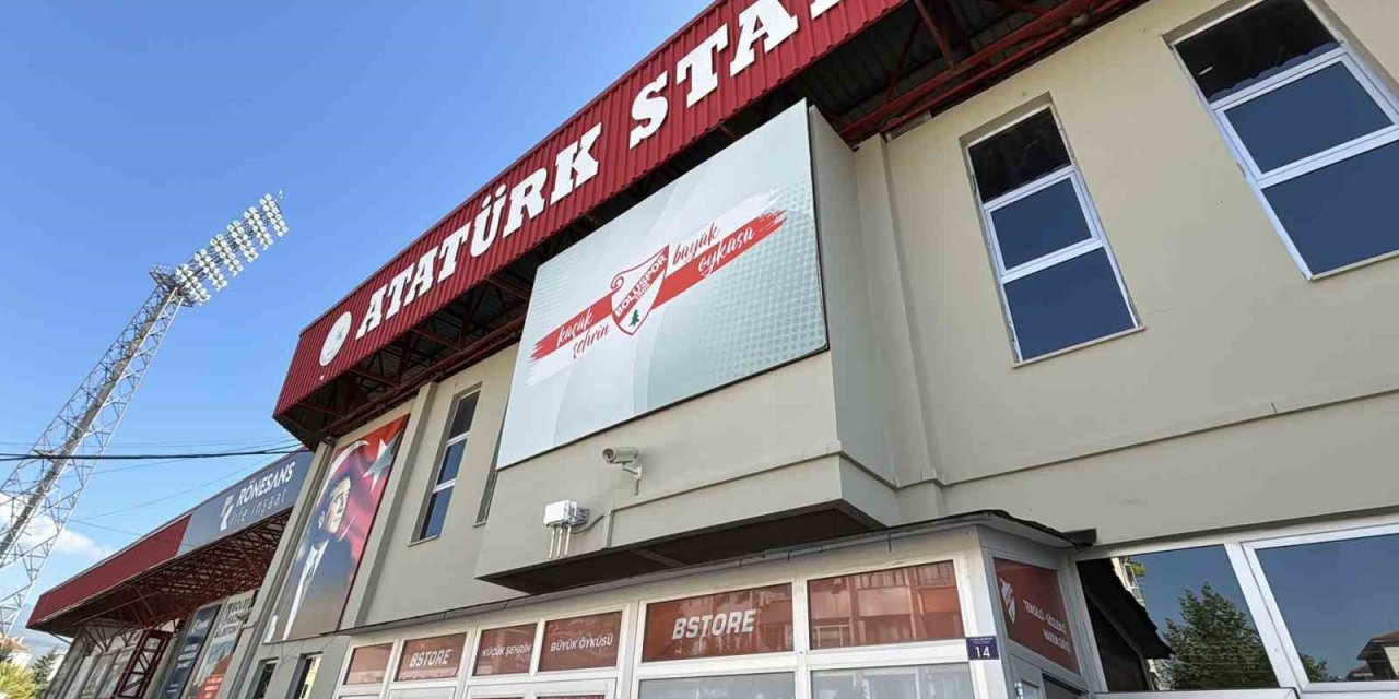 Bolu Atatürk Stadyumu’nda hummalı çalışma