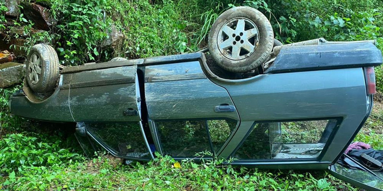 Rize'de freni patlayan otomobil takla attı: 3 yaralı