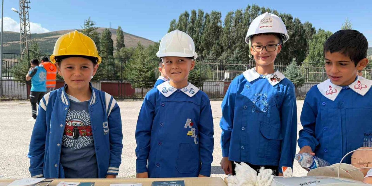 Bayburt’ta öğrencilere sağlıklı yaşam eğitimi verildi