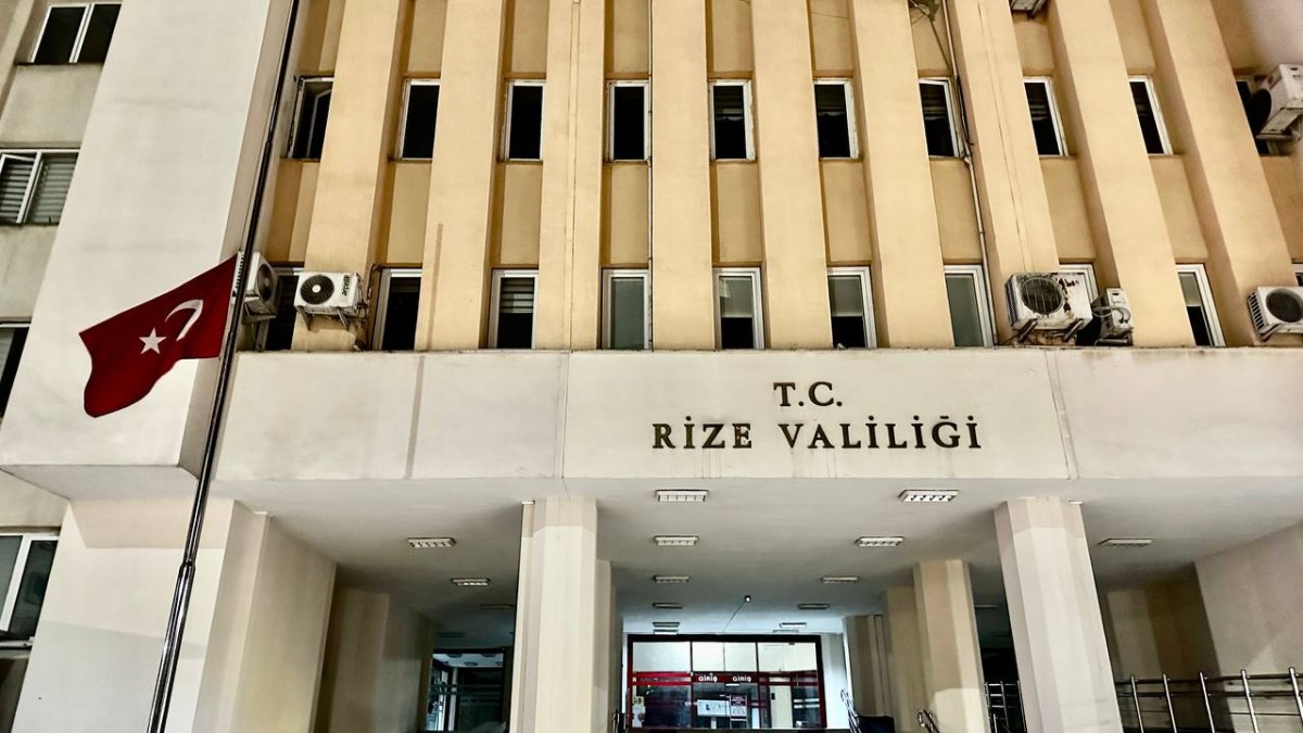 Depremzedeleri Rize’de Evlerinde Konaklatmak İsteyenlerin Başvuruları Alınmaya Başlandı