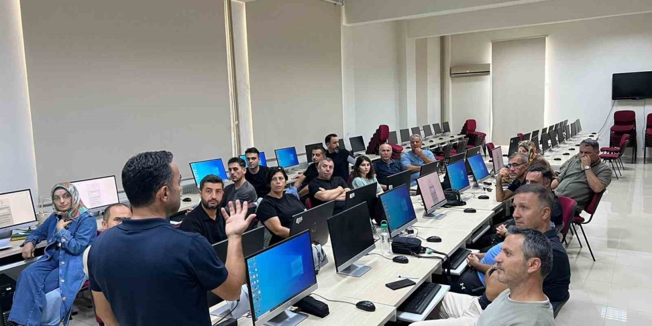 Tokat’ta öğretmenlere yapay zeka eğitimi