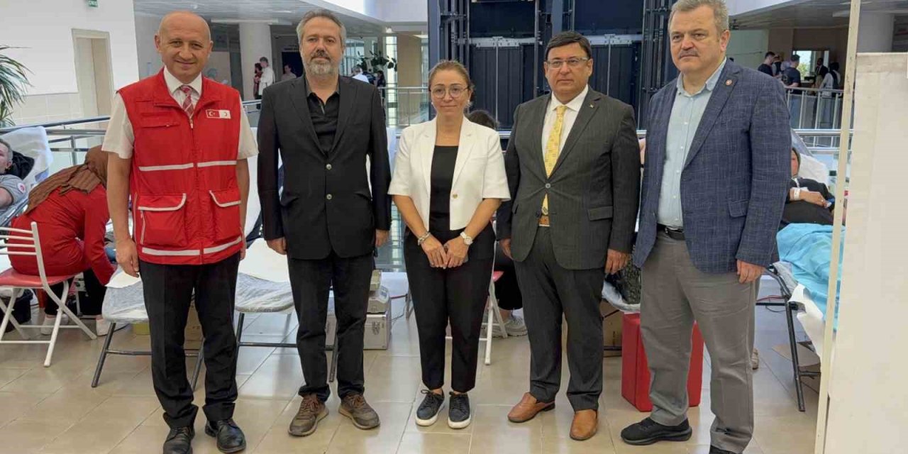 Samsun Adliyesi’nde Kızılay’a kan bağışı kampanyası