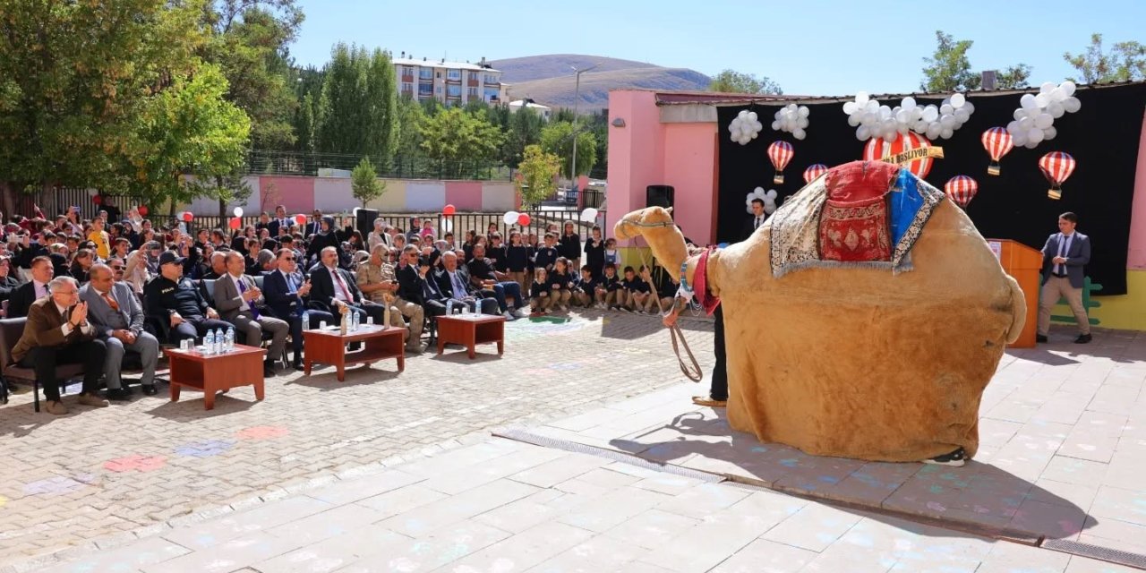 Bayburt’ta İlköğretim Haftası kutlandı