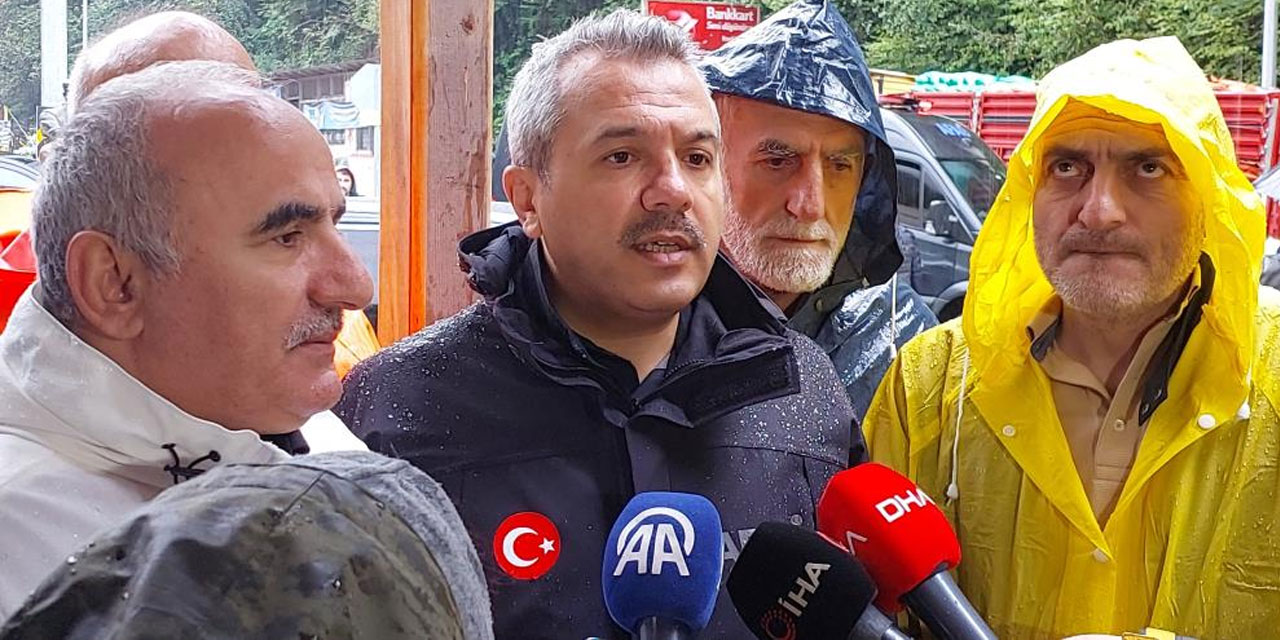 Rize Valisi Selim Baydaş: "Yer yer 150-175 kilogram yağış aldık; bazı yerlerde 200 kilogram yağış oldu"