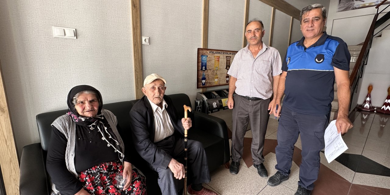 İçinde 3 Aylık Emekli Maaşı Olan Cüzdanı, Sahibine Ulaştırdı