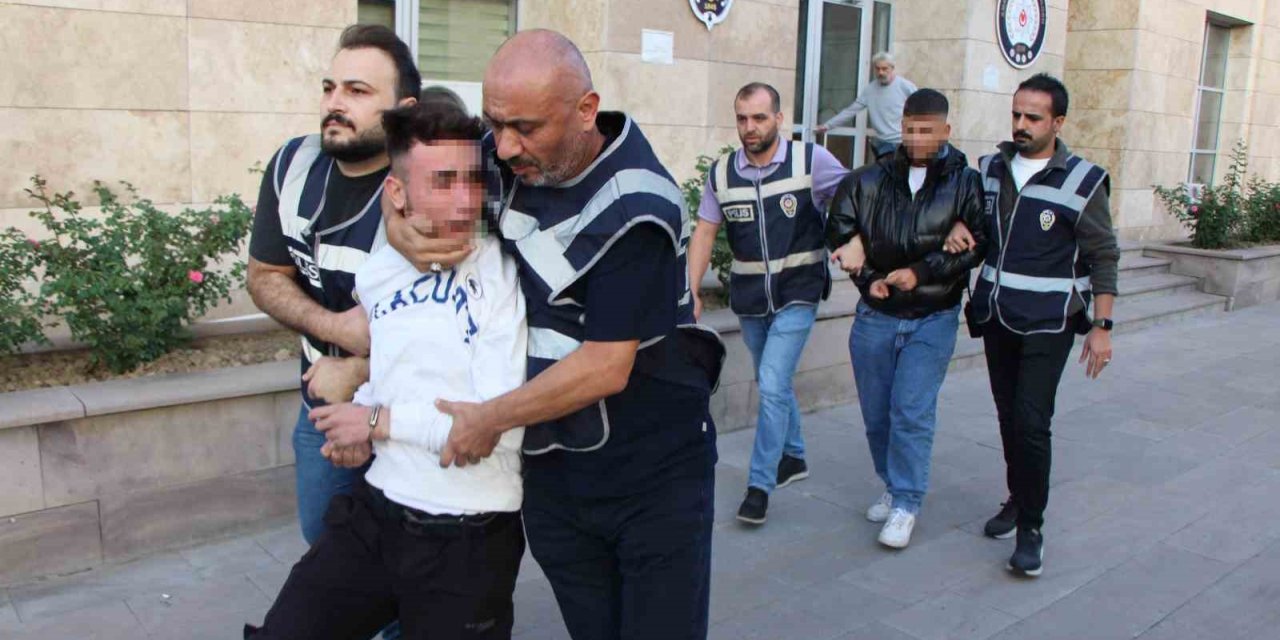 Hem suçlu, hem güçlü