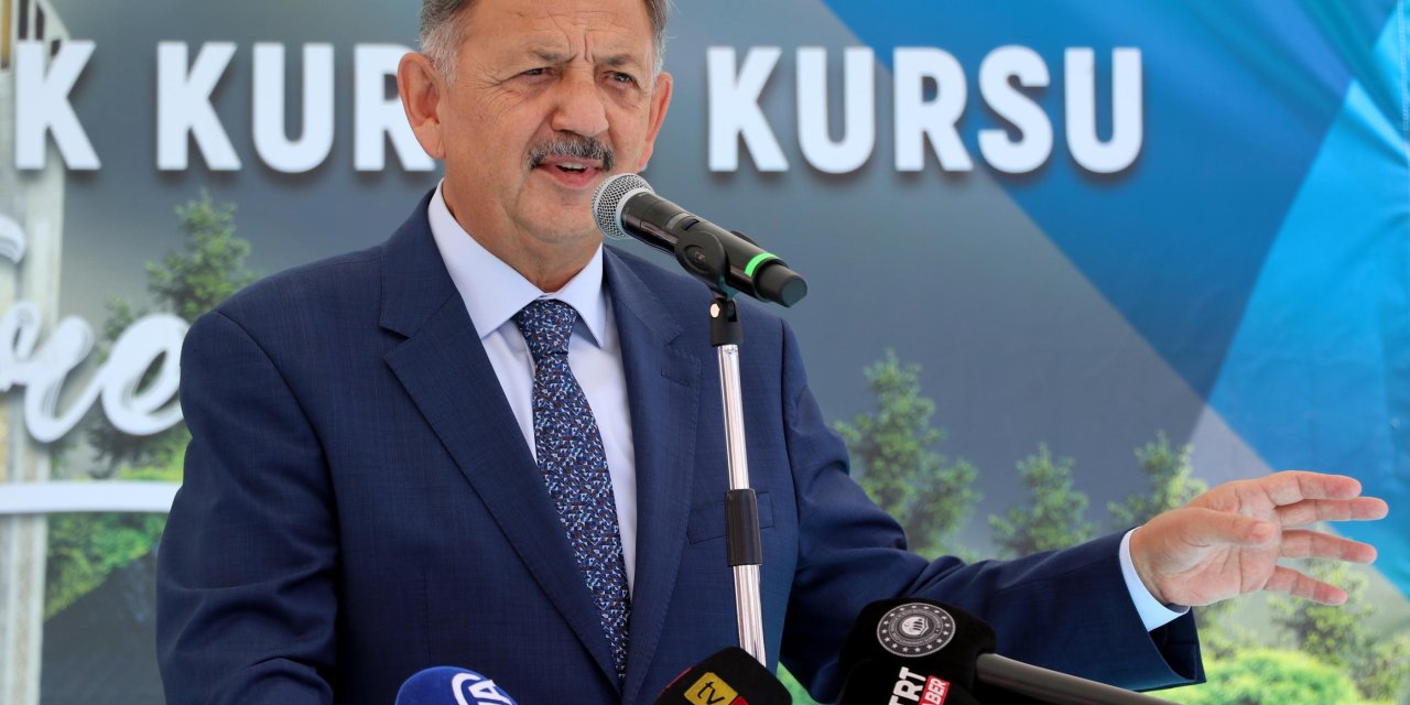 Bakan Özhaseki: Camilerimiz, Anadolu'da Medeniyetimizin Vurulmuş Mühürleridir