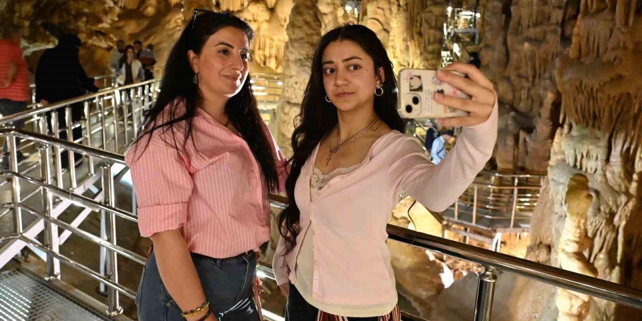 Gümüşhane’nin yer altı sarayı 110 bin ziyaretçi ağırladı