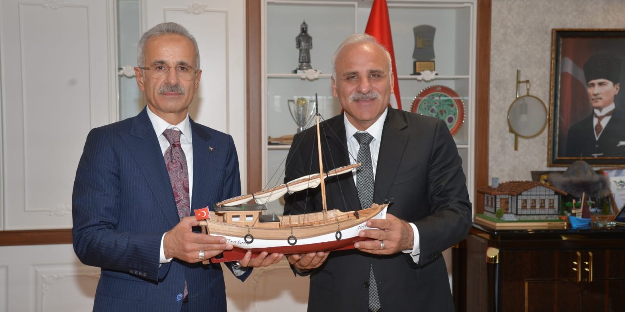 Bakan Uraloğlu: Samsun-sarp Demir Yolunda Proje Çalışmalarını Başlatacağız (2)